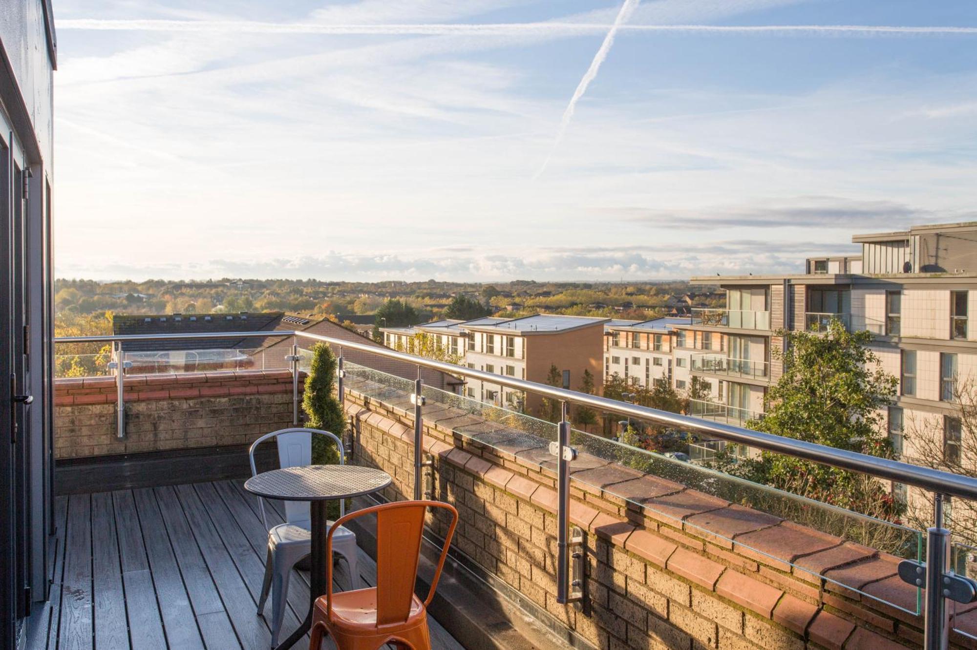 Cotels At 7Zero1 Serviced Apartments - Modern Apartments, Superfast Broadband, Free Parking, Centrally Located Milton Keynes Esterno foto