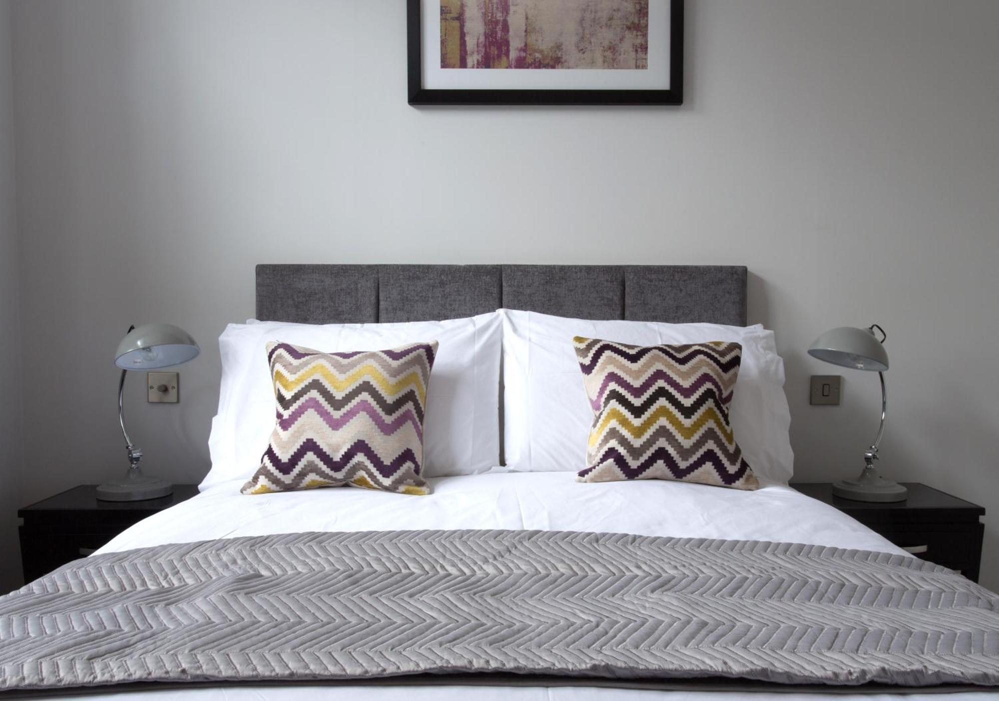Cotels At 7Zero1 Serviced Apartments - Modern Apartments, Superfast Broadband, Free Parking, Centrally Located Milton Keynes Esterno foto
